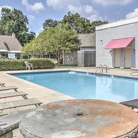 Baton Rouge Townhome With Pool Access - 7 Mi To Lsu!